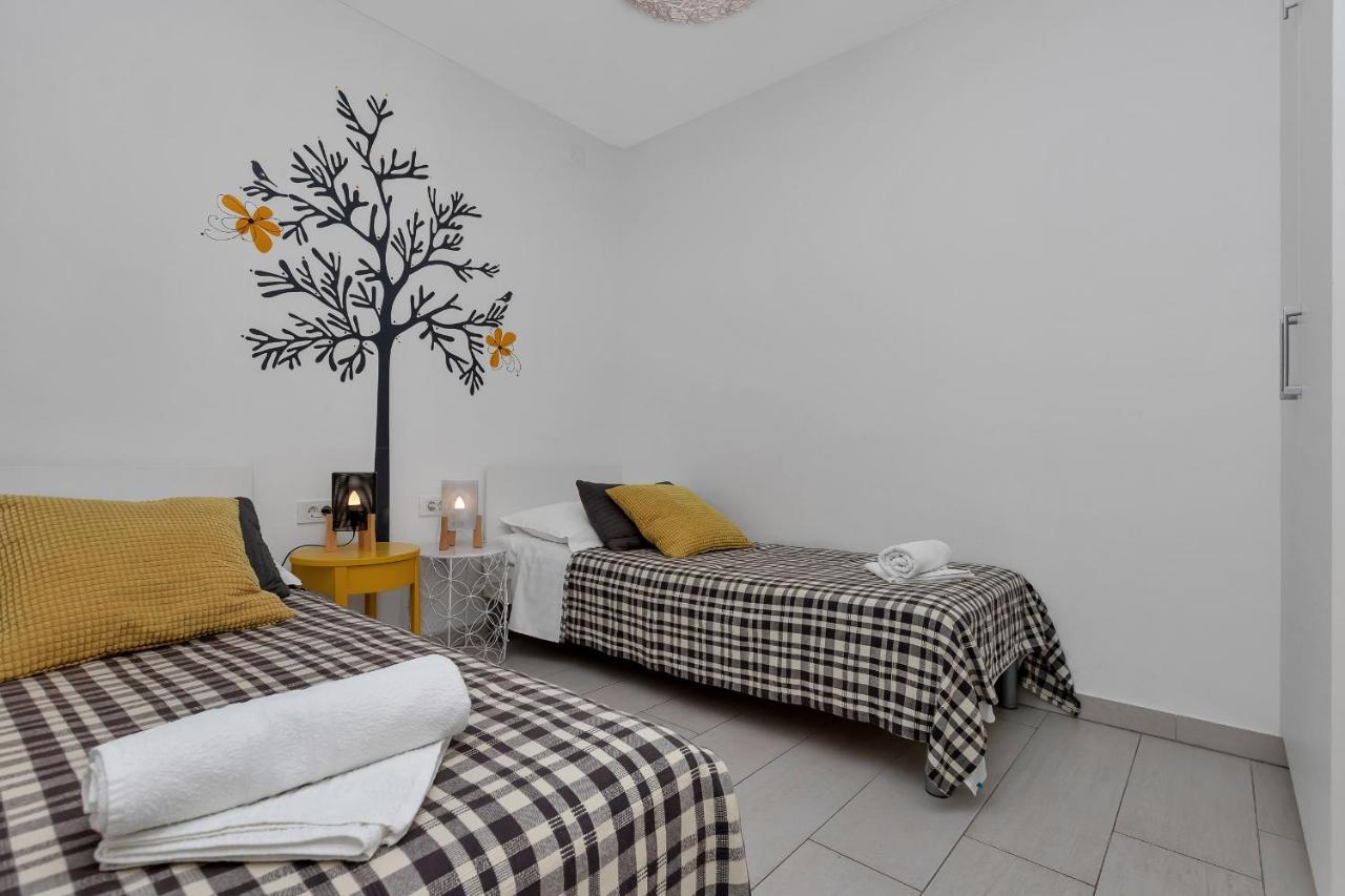 Apartments Villa Joy Podgora Esterno foto